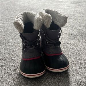 Sorel Kids Snow Boots - Black and Gray with Red Trim